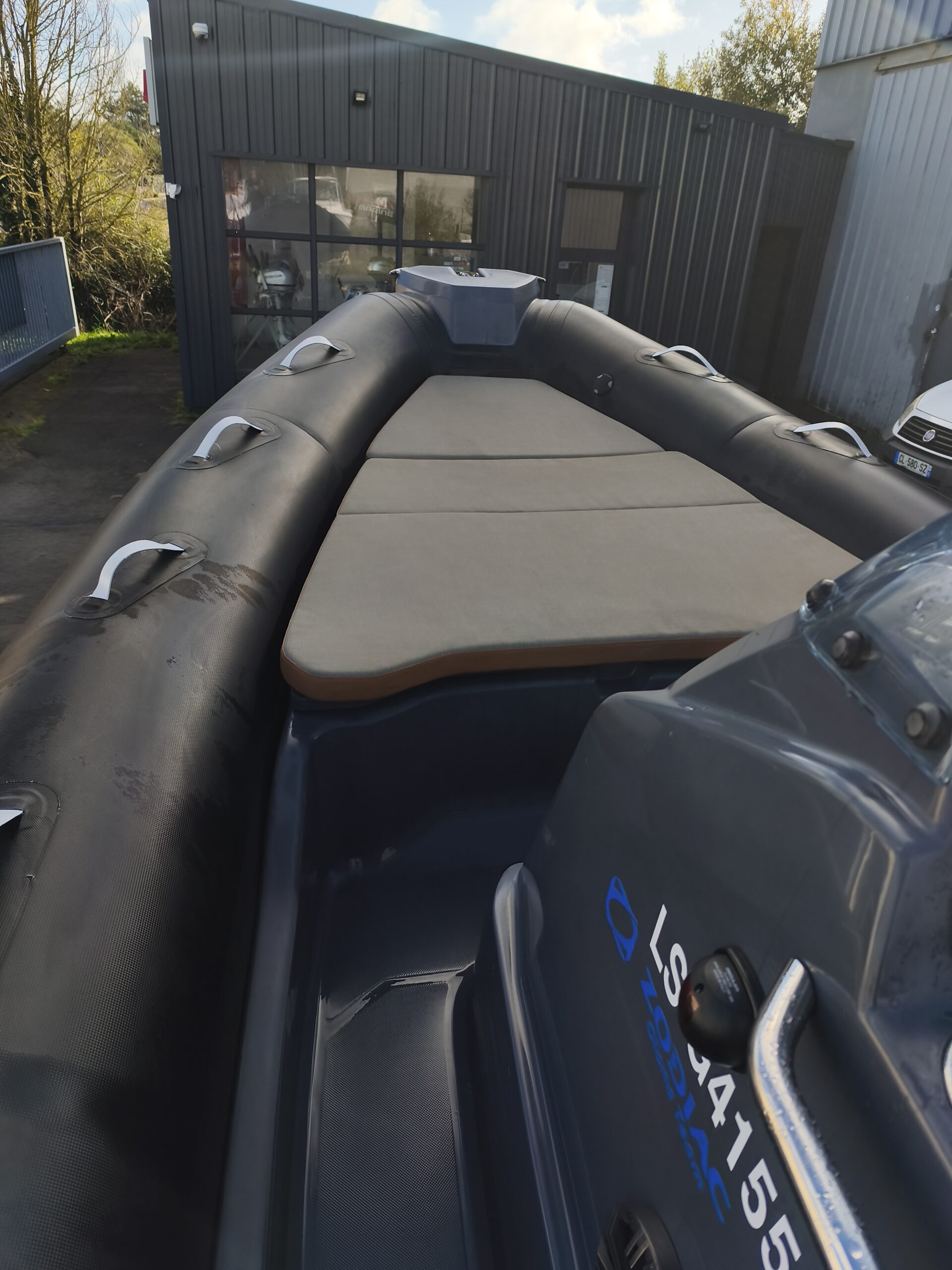 ZODIAC MEDLINE 7.5 + HONDA BF250 CV INJECTION – Image 8