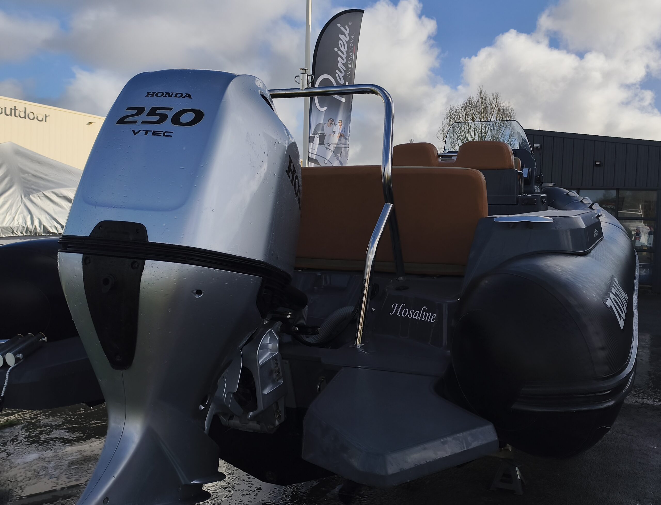 ZODIAC MEDLINE 7.5 + HONDA BF250 CV INJECTION – Image 13