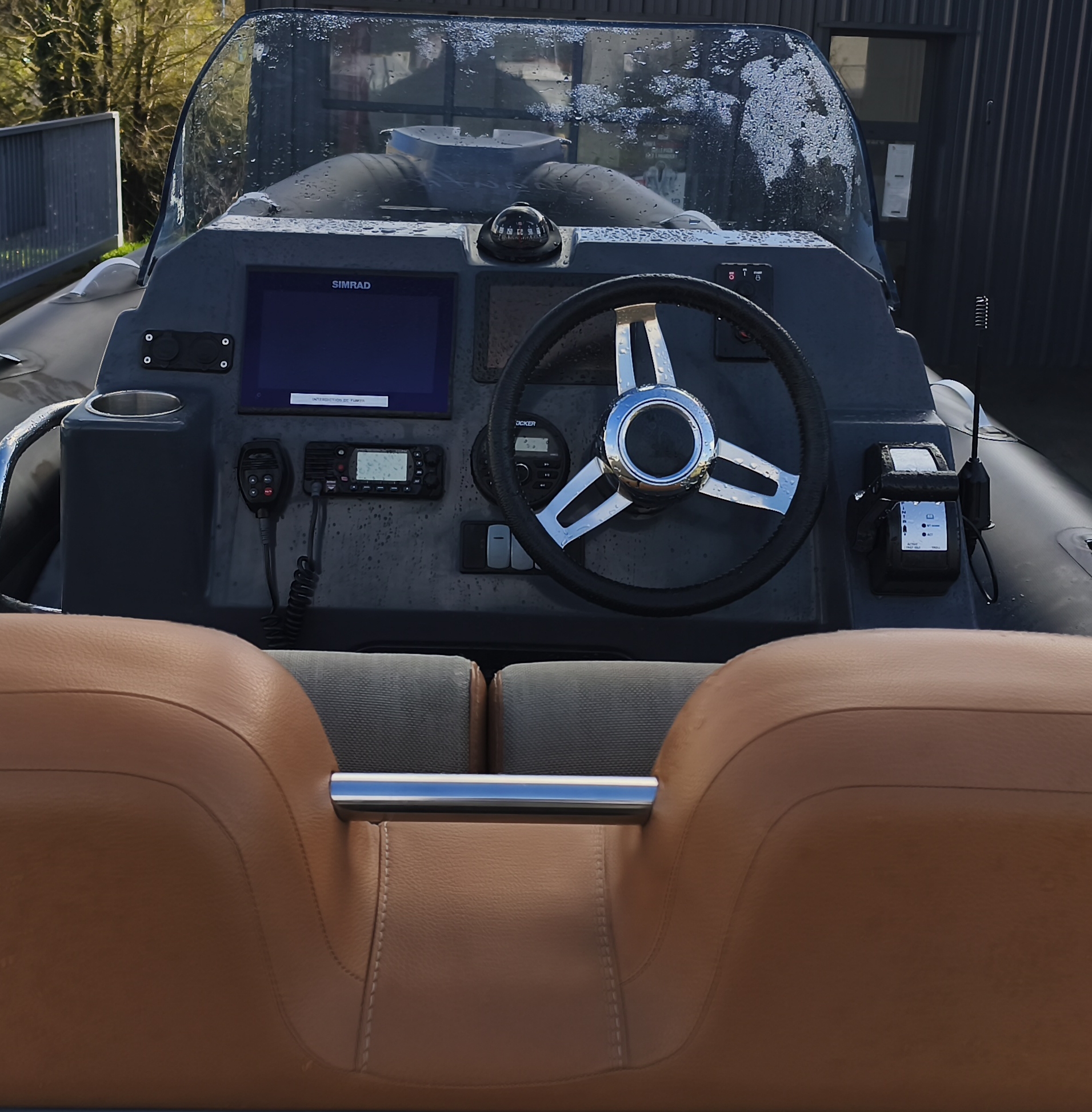 ZODIAC MEDLINE 7.5 + HONDA BF250 CV INJECTION – Image 18