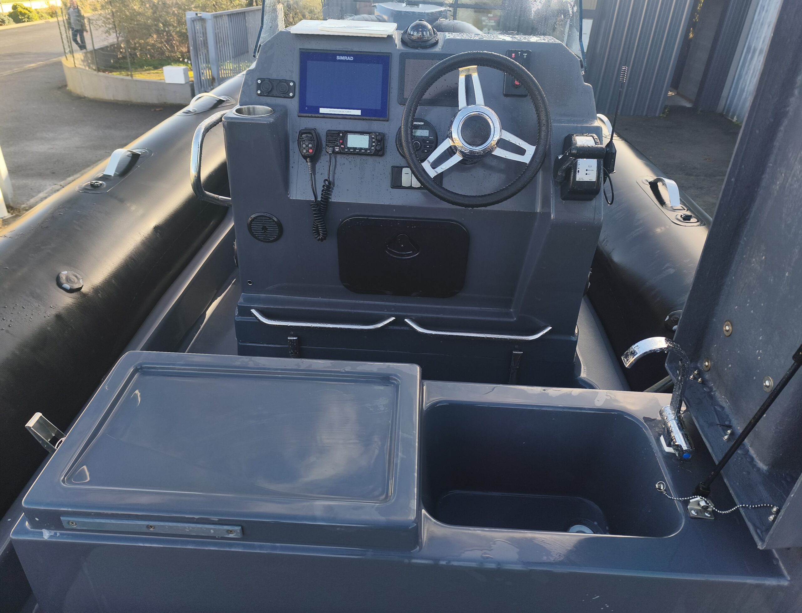 ZODIAC MEDLINE 7.5 + HONDA BF250 CV INJECTION – Image 20